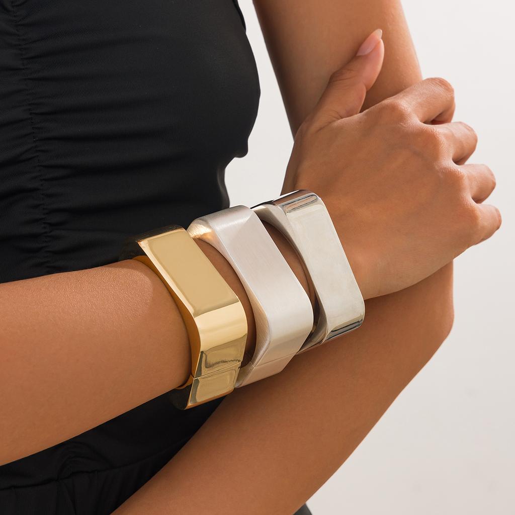 Ingemark Punk Big Chunky Metal Wide Cuff Bangles for Women Fashion Statement Vintage Geometric Spring Bracelets Grunge Jewelry