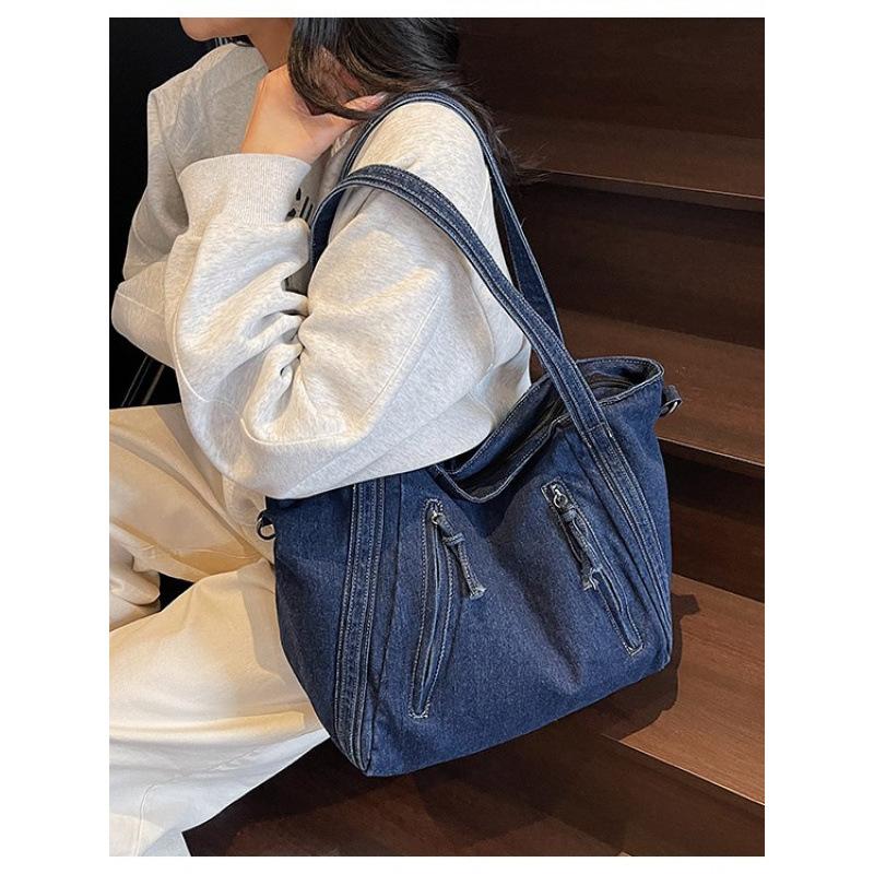Korean Large Capacity Lazy Style Denim Tote Bag for Women, 2026 New Vintage Commuter Single Shoulder Bag
