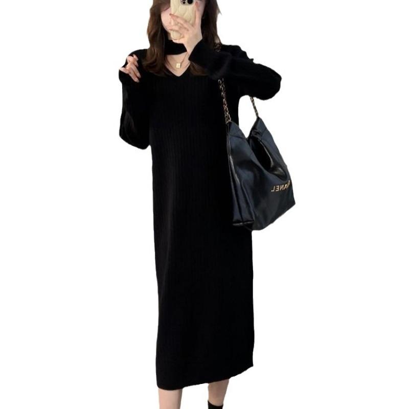 Autumn and Winter New Design V-neck Knitted Dress Women's Fashion Thin with Coat Inside Sweater Long Dress