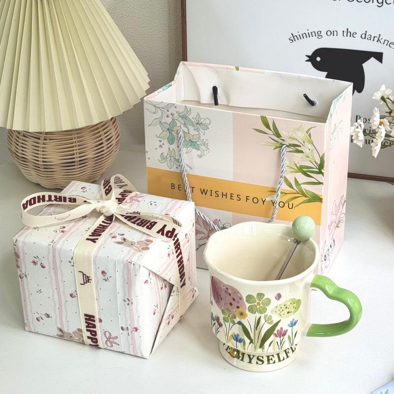 Ins originální špičkový keramický hrnek ručně malovaný vysoký hrnek kancelářský hrnek na kávu vodu dárek k narozeninám pro ženu