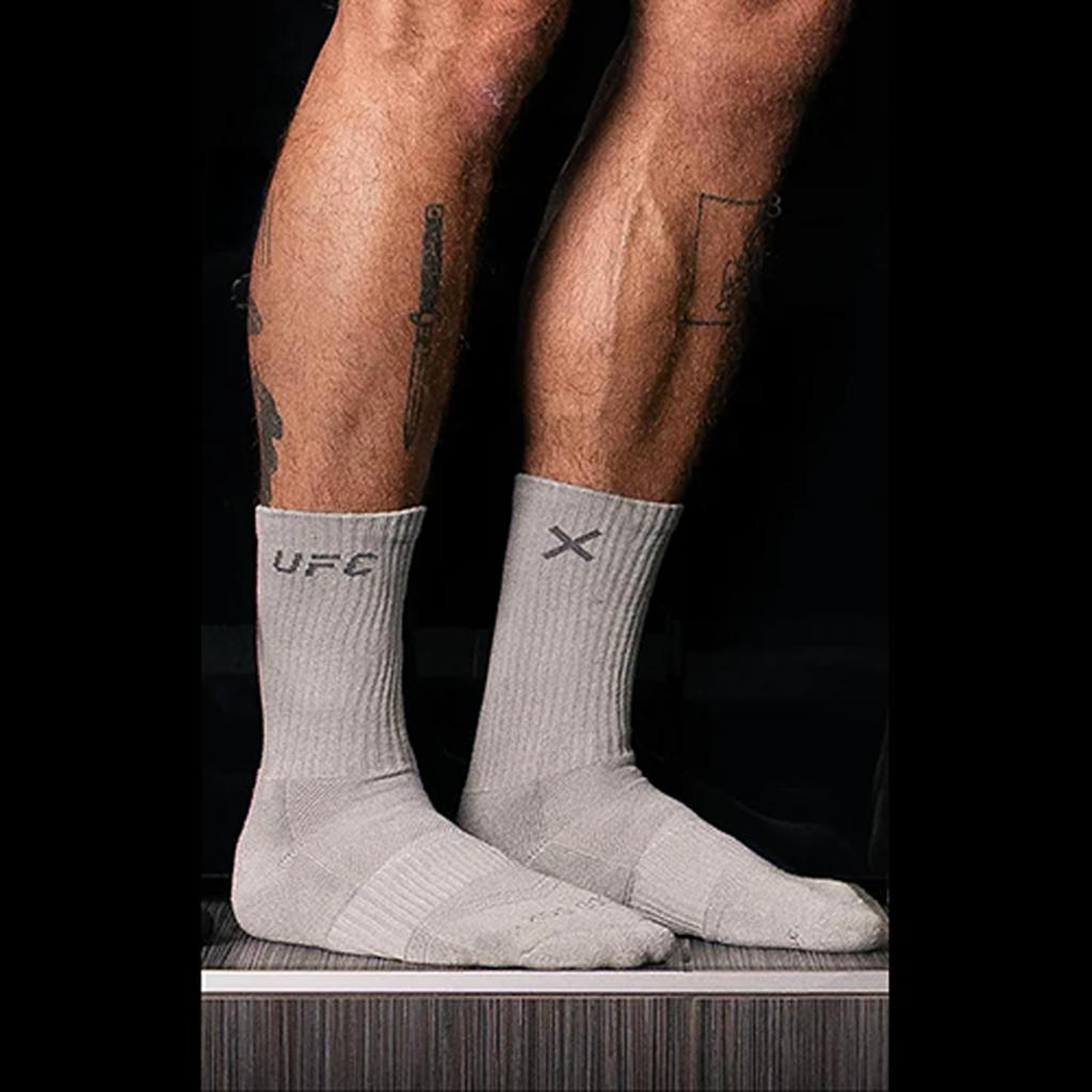 [OddSocks] Crew Socks UFC LOGO Men's 22285UFCMC BLACK FR