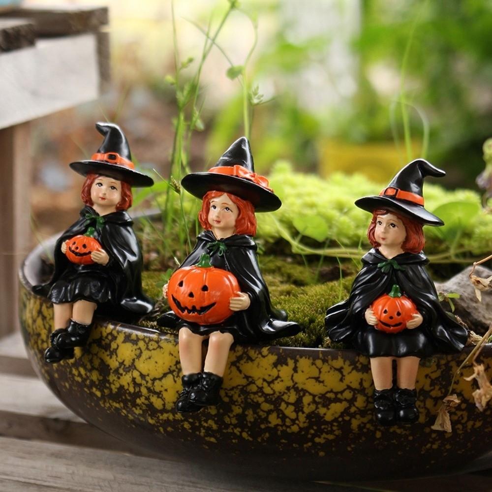 3pcs Handmade Witch Holding Pumpkin Statue Cute Witch Ornament Halloween Statue  Bookshelf