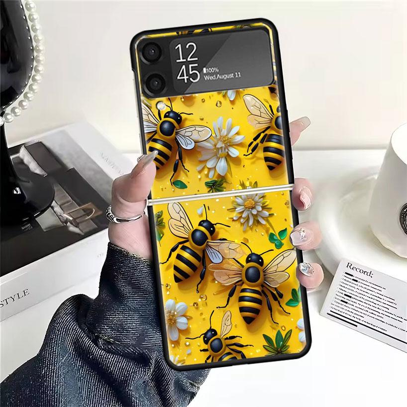 Bee Keeping Honey Animal Cases For Samsung Galaxy Z Flip 4 5 6 7 3 Z Flip7 Flip6 Flip4 Flip5 Flip3 5G Hard Shockproof Fundas Cov