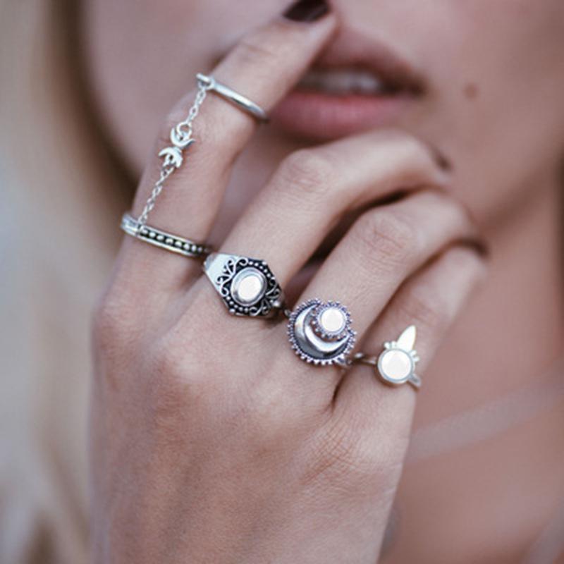 

Carved With Diamonds, Gemstone Protein Moon Five-Piece Ring, Retro Trend