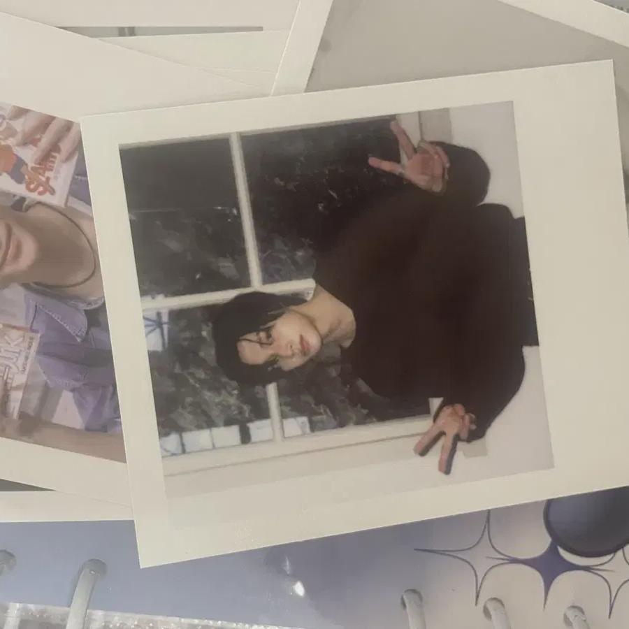

Wonbin Season s Greetings Sells Polaroid For 20,000 Won Including Delivery
