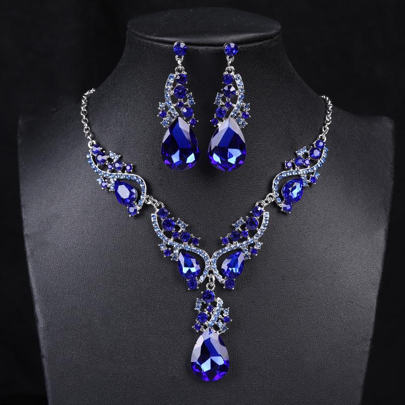 Retro Electroplated Alloy Jewelry Necklace & Earring Set
