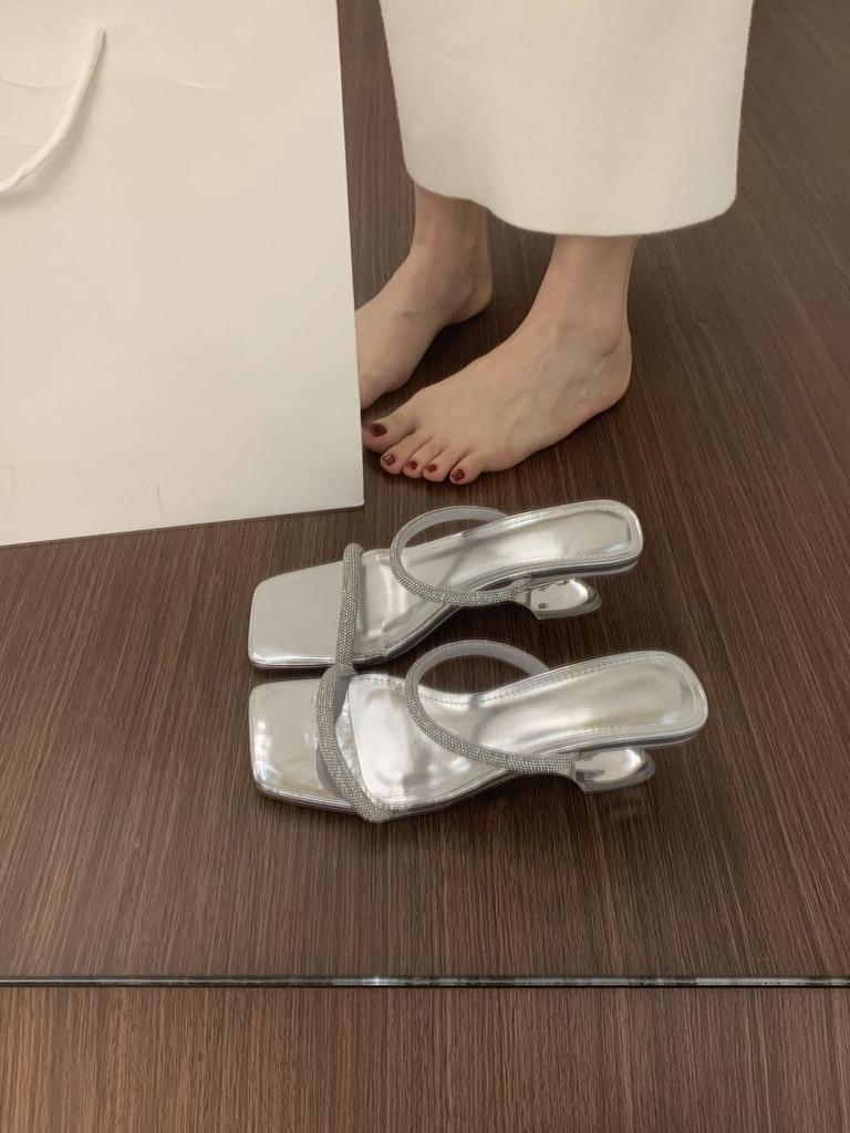 Rhinestone Word with Open-toed Square Head Slippers Women's Summer Wear Beautiful Crystal Heel Sandals High-heeled Sandals