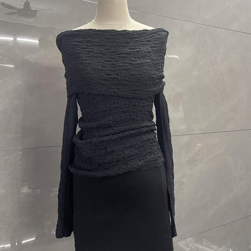 

Топ из шифона с открытыми плечами и оборкой по низу от Thirteen Lines Осень/Зима XL - recommended for around 125 lbs