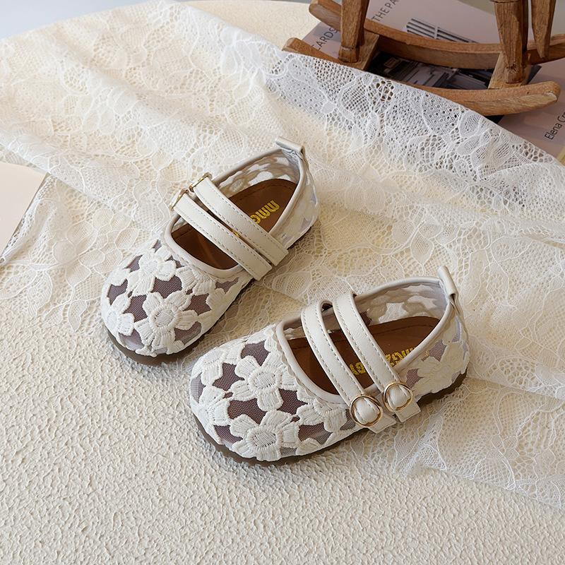 Little Girls Hollow Flower Korean Style Velcro Princess Leather Casual Shoes 21 бежевый