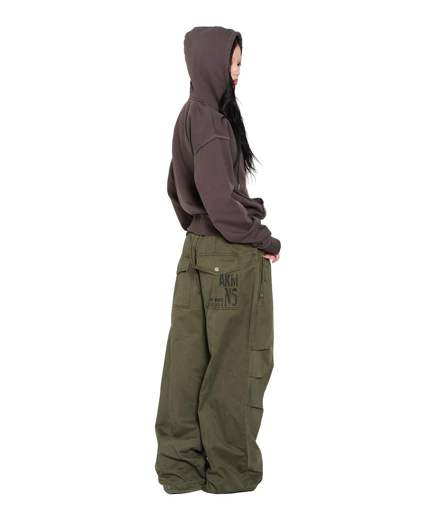 AAKAM Knee Pin-Tuck Side Button Pants (Khaki)