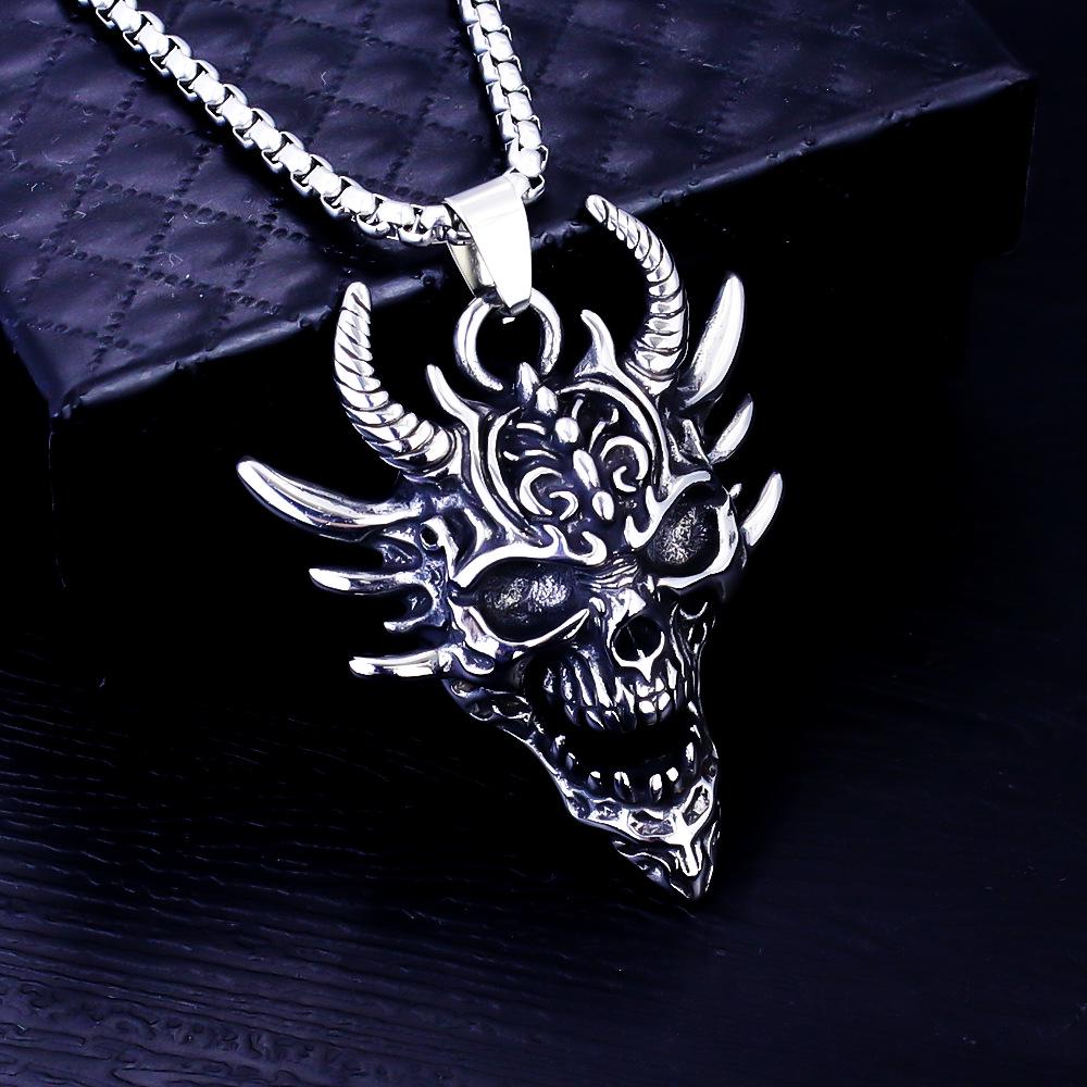 European Viking Titanium Steel Rune Necklace with Stainless Steel Spearhead and Compass Pendant