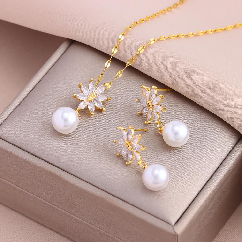 New Fashion Gold Plated Necklaces Earrings Sets For Women Female Trendy Party Jewelry Girls Daily Wear Neck Chain Earrings
