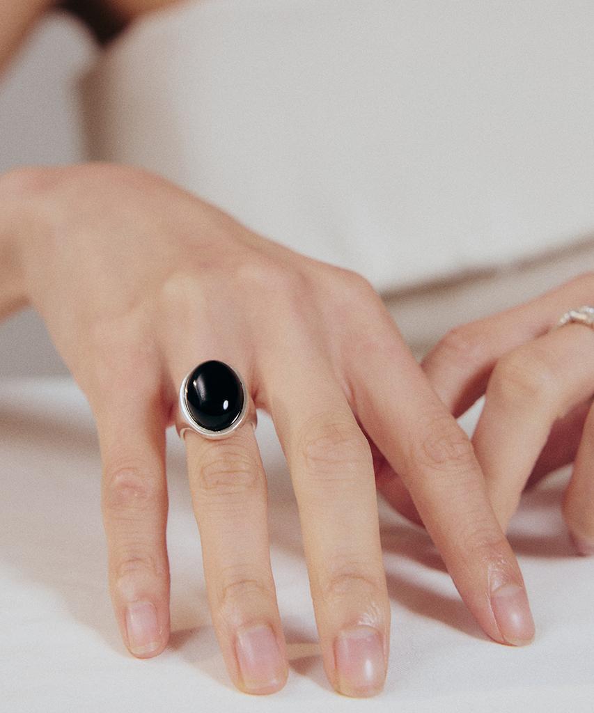 Tacto Black Onyx Ring