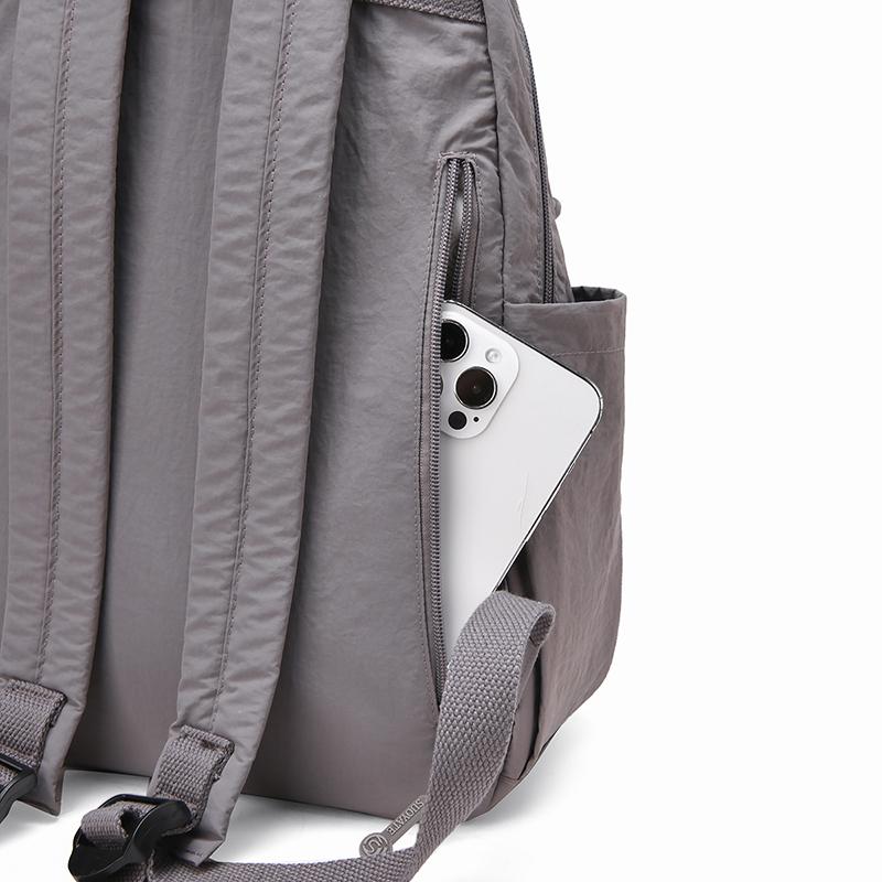 Backpack Women's Outdoor Travel Backpack Large Capacity Nylon Bag