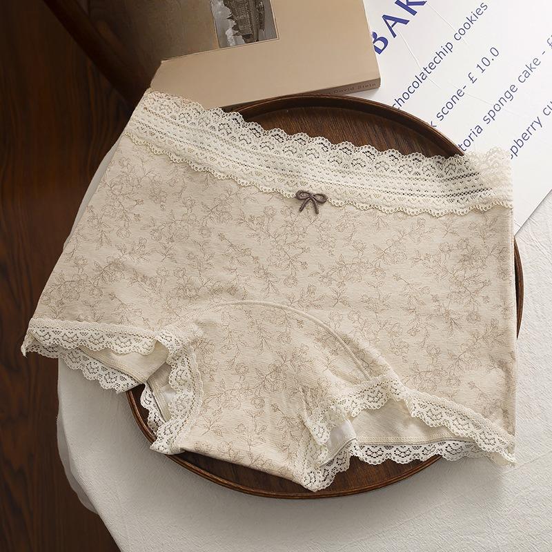 Ladies Spring Pure Cotton 10A Antibacterial Extended Crotch Breathable Hip and Waist Flat Angle Briefs