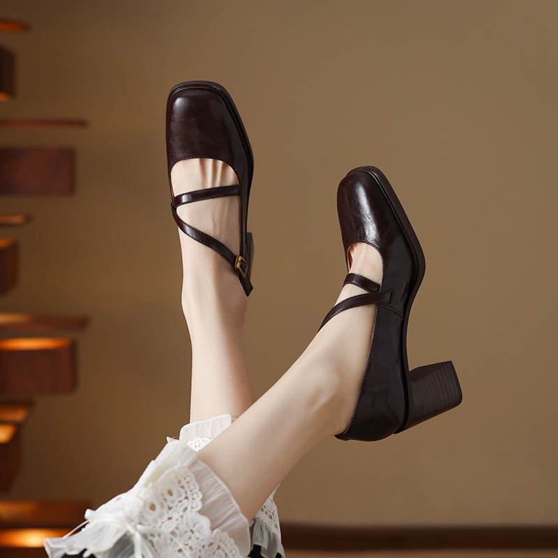 Krazing Pot Sheepskin Round Toe Size 41 Chunky High Heels Buckle Straps Vintage Autumn Pumps