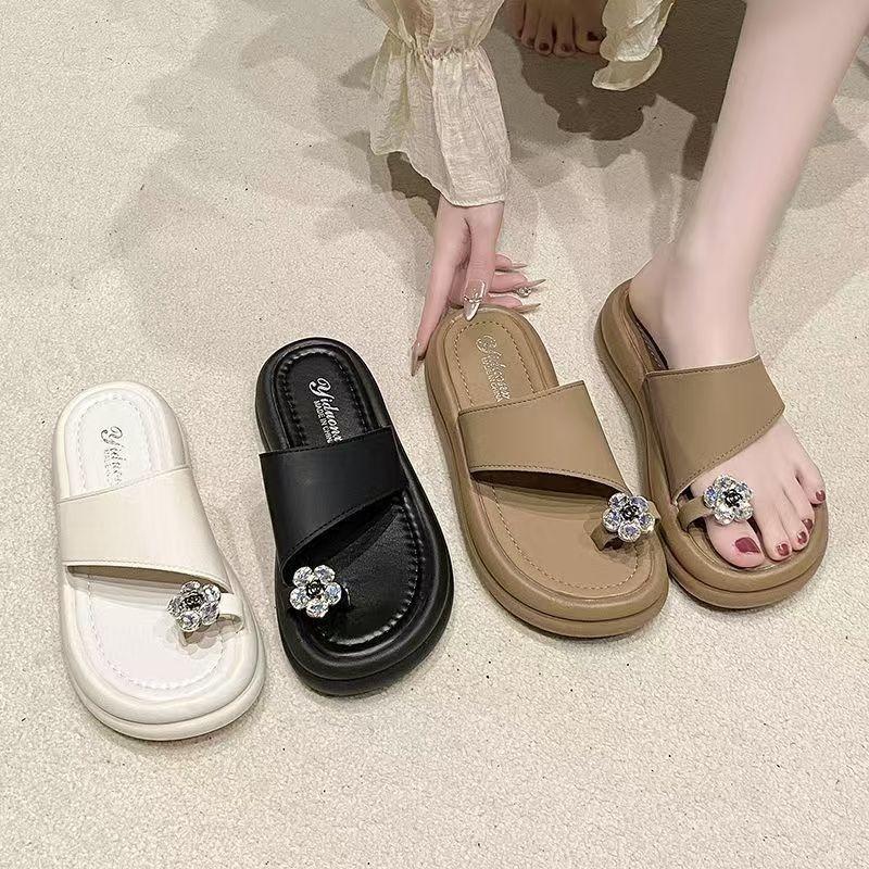 Set of Toe Slippers for Women To Wear Spring New Retro Fashion Rhinestone Small Thick-soled Cool Slippers