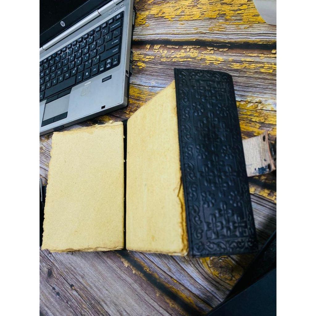 Potrójna Bogini Księżyca junk journal Grimoire dziennik księga zaklęć czary Rustykalne strony Pusty dziennik księga cieni