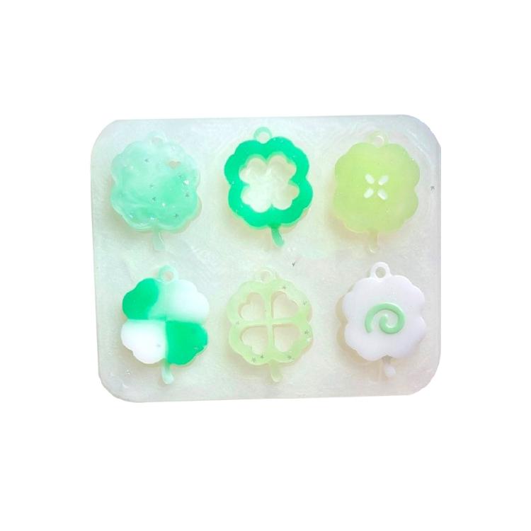 

Festival Clovers Ornament Resin Mold 4Pcs Silicone Pendant Mold for Festive Jewelry and Hanging Decoration Crafting 1