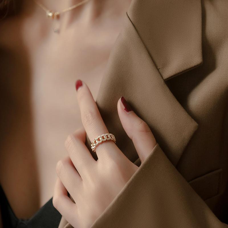 2026 New Luxury Zircon Twist Design Gold Silvery Colour Ring For Woman Fashion Korean Jewelry Wedding Party Unusual Finger Rings