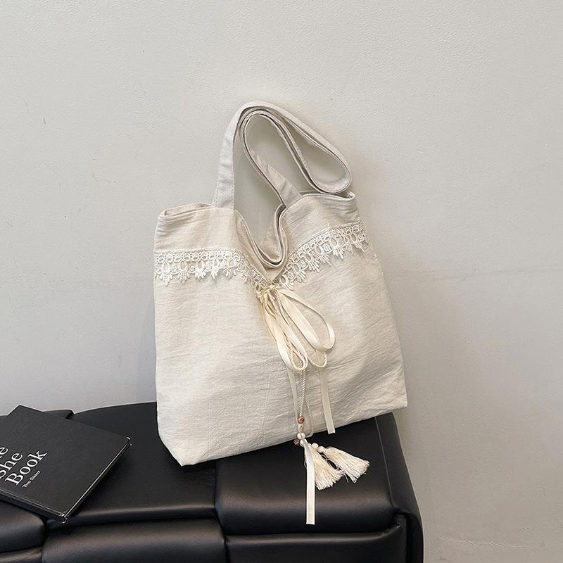 2025 Summer Bow Literary Lace Embroidery Large Capacity Shoulder Bag Fashion Versatile Premium Underarm Bag Women