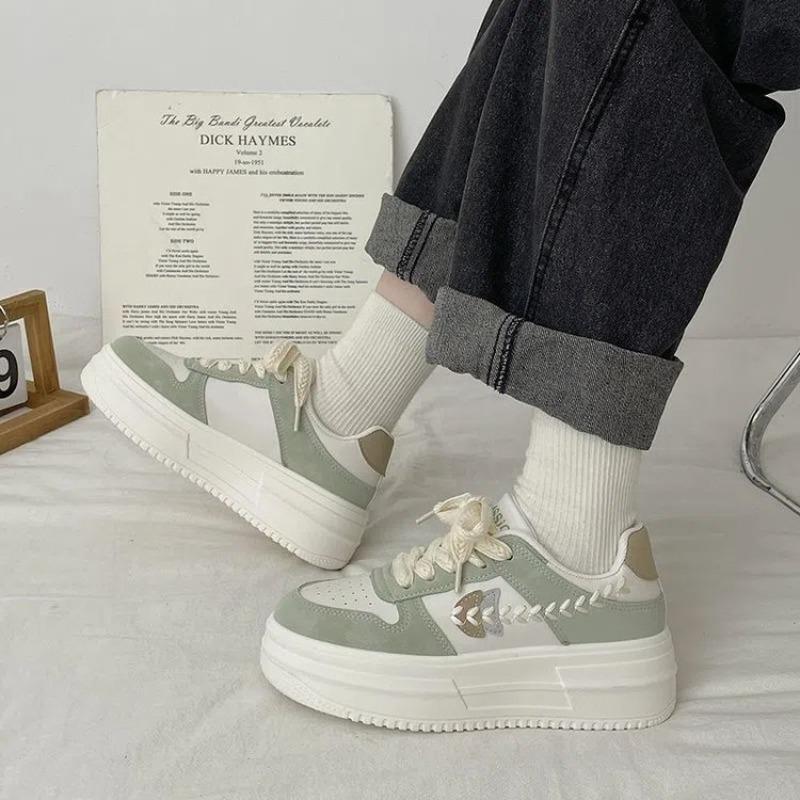 

Fashion 2024 New Lightweight Retro Skateboarding Shoes Women Tide Hundred Couple Sports Casual Shoes 35 бежевый