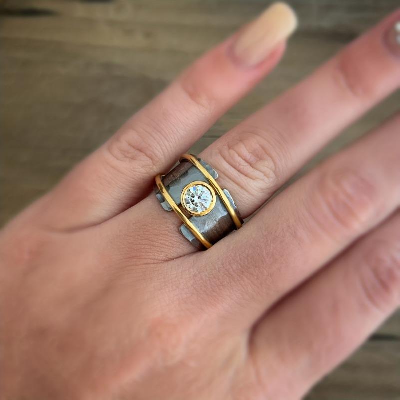 Geometric Wide Face Antique CopperInlaid Zircon Ring Women's Heavy Industry Gold Color Line Jewelry Unique Charm Jewelry