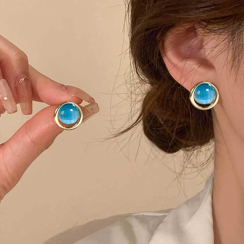 Koreanischer Stil Nicht-Piercing Ohrclip mit langem Quaste, Perlmutt Schmetterlings Design für Damen - High-End, Coole Mode.