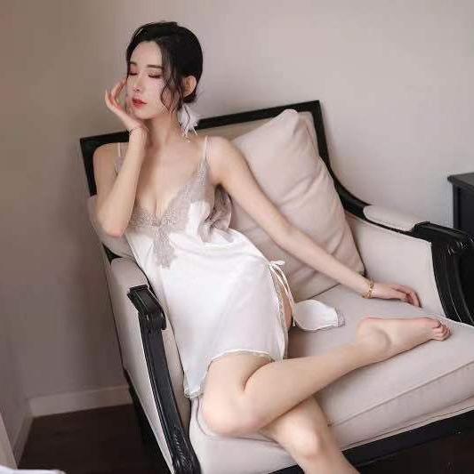 Sexy spodní prádlo Ledové hedvábí Svádění Sexy rozparkové pyžamo Květiny rozpustné ve vodě Duté podvazkové pyžamo Domácí Velká velikost Ženy