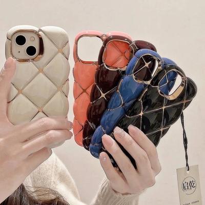 Luxury Plating Glossy Diamond Lattice Pattern Phone Case for iPhone 14 11 12 13 15 Pro Max Soft Silicone Shockproof Bumper Cover
