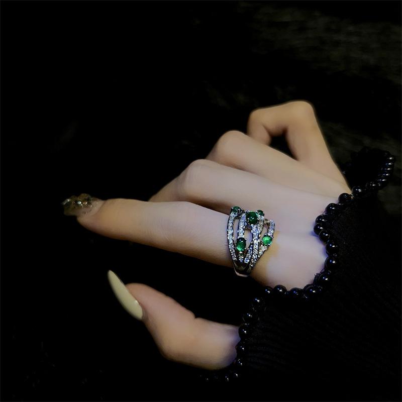 Retro Emerald Irregular Ring: High-Quality Simulated Gemstone in Trendy Light Luxury Style Adjustable Open Size