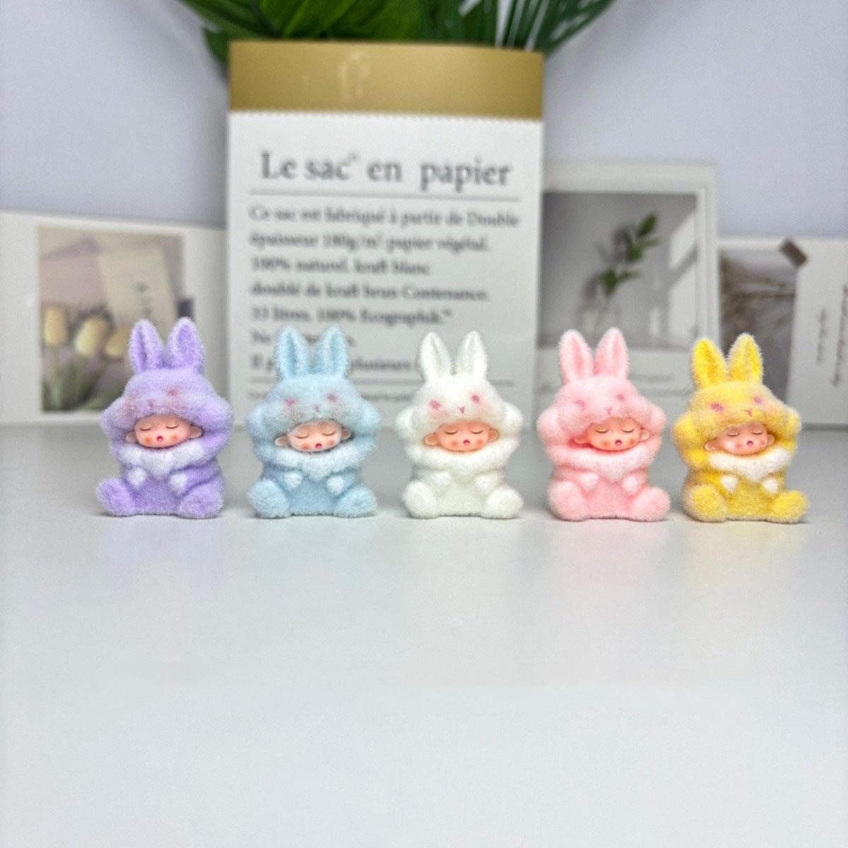 

2025 Новый плюшевый облачный сон Заяц Чанъэ Милый кролик Трехмерное украшение для автомобиля Модная игрушка Украшение для рабочего стола Rabbit Rabbit 5pcs