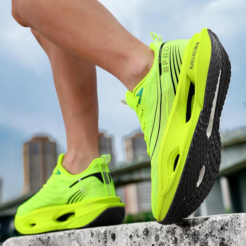 New Cushioning Running Shoes for Men Lightweight Lace Up Carbon Plate Sports Women Non-slip Outdoor Athletic Male Sneakers