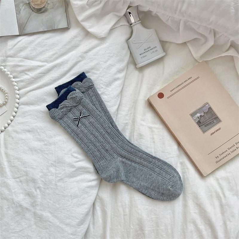 Damen Frühling Sommer Dünnes Modell Süße Schleife Lieblich Blasen-Spitze Ballett im Wind Röhrensocken