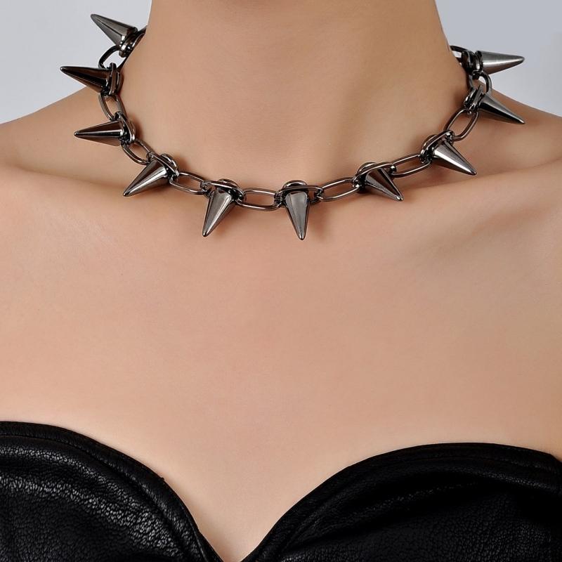 Punk Gothic Studded Rivet Spikes Necklace Vintage Hip Hop Necklace For Party Birthday Valentine's Day Lovers Gifts