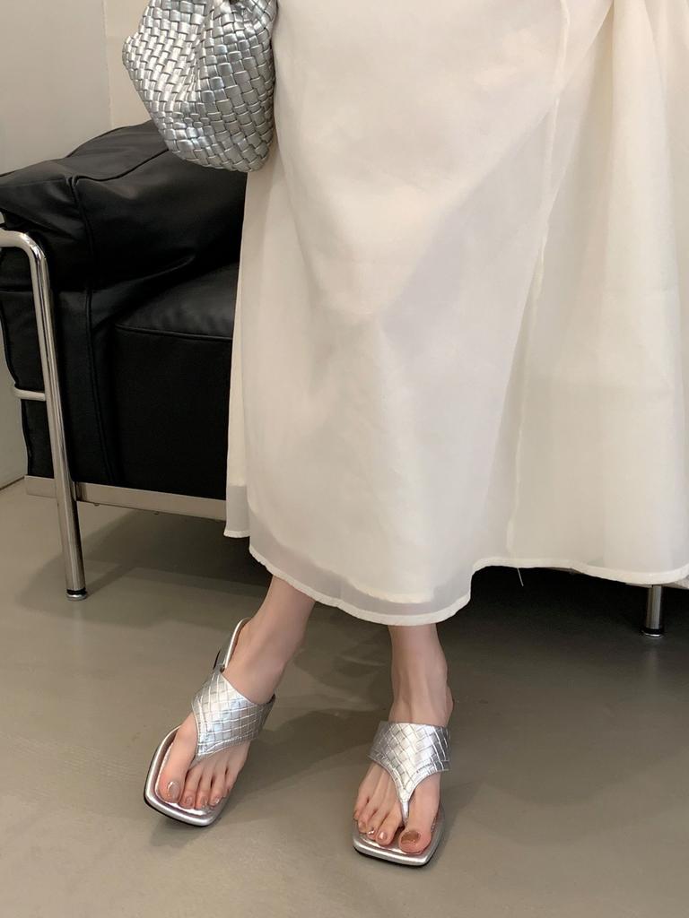 Retro silver sandals wedge flip-flops 2025 summer new design sense niche fashion toe sandals women's shoes