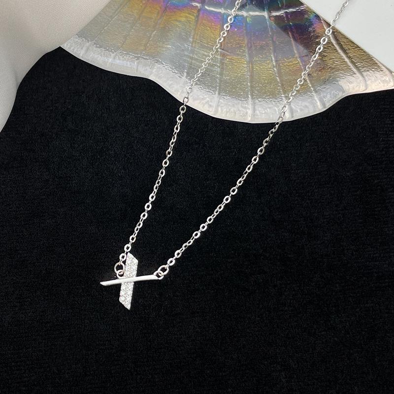 Banyan Tree S925 Silver Alphabet Necklace: Women's Summer Diamond Pendant with 26 English Letters Elegantly Designed.