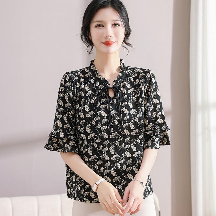 

2026 Elegant Chiffon Bell Sleeve Floral Lace Blouse 4XL чорний