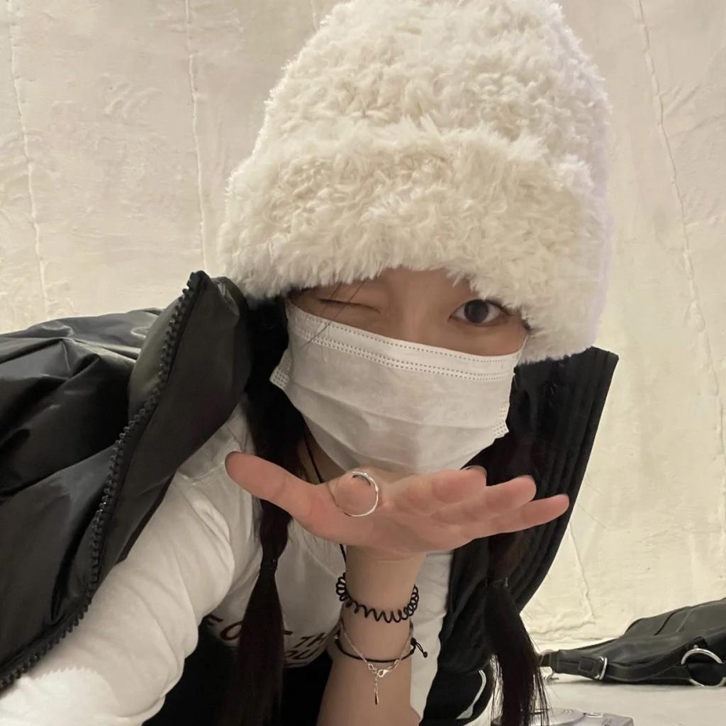 Korean White Plush Knitted Hat for Women In Autumn and Winter Fashionable Warm Imitation Fur Ear Protecting Hat