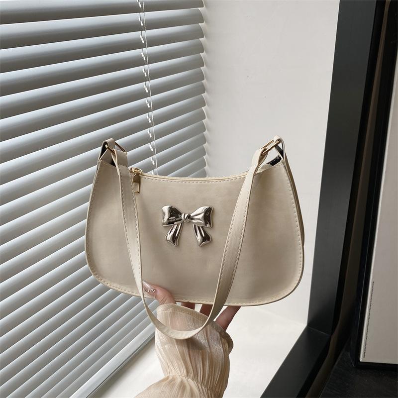 New Fashionable and Casual Single Shoulder Popular Underarm Bag Trendy and Beautiful Small Square Bag Underarm Bag
