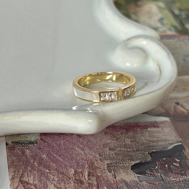 Artistic Copper Ring For Women With Striking Geometric Shape And Design Adjustable