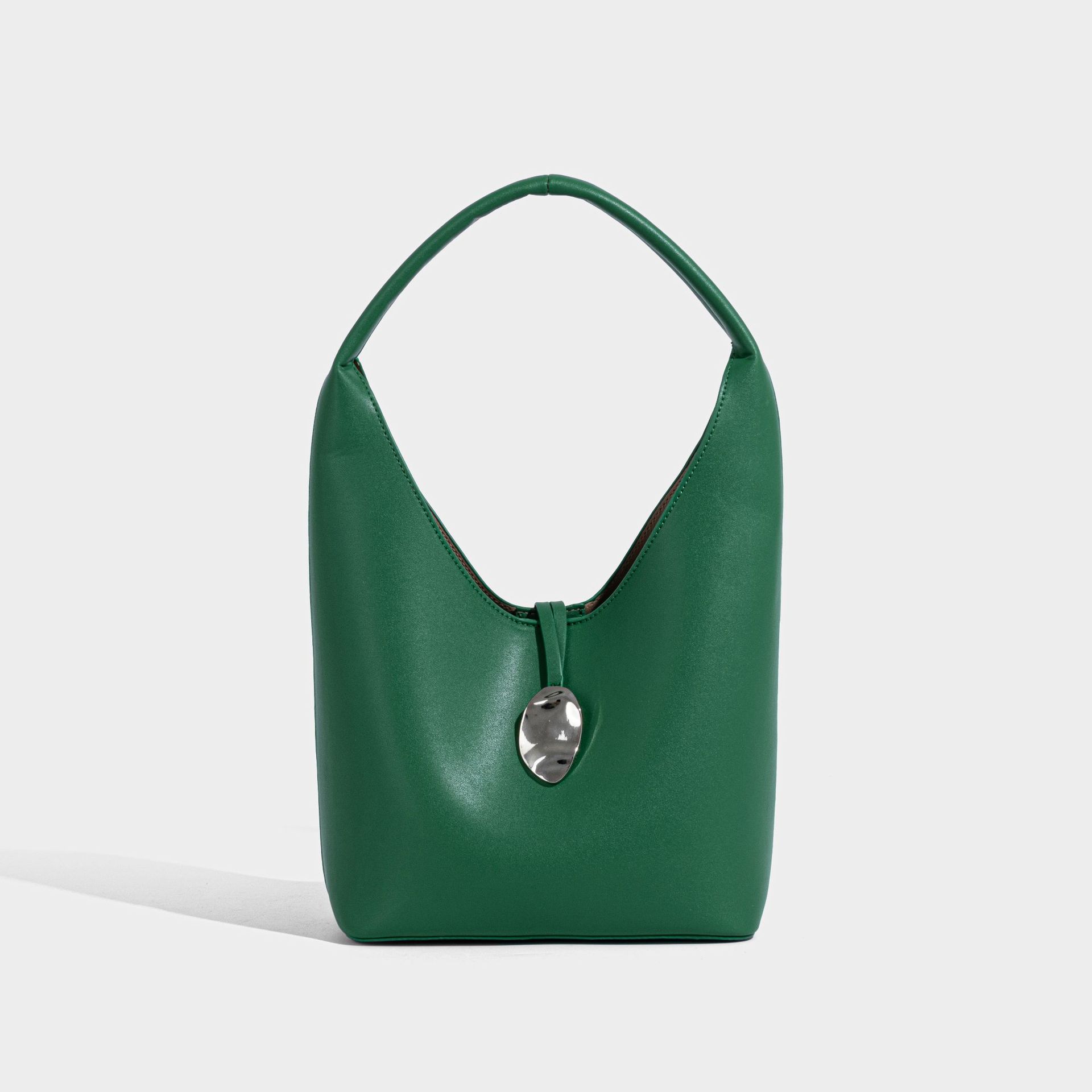 

Minimalist Large Capacity Retro Underarm Bag Commuter Hot Girl Versatile Soft Leather Single Shoulder High-end Fashion New Tote Bag зелёный