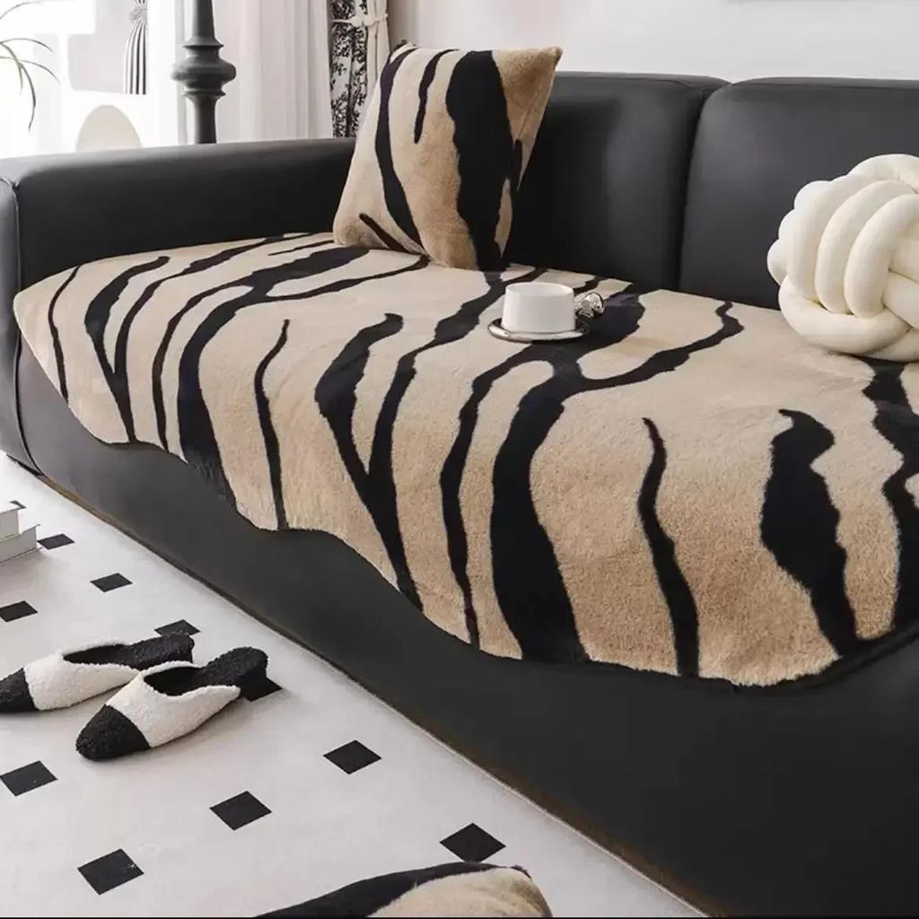 Plush Sofa Cushion and Blanket for Winter Warmth Thickened Non Slip Sofas Towel  Bed Sheet Black  White Patterned Settee Cover