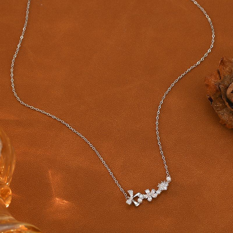 Necklaces Premium Ribbon Pearl Necklace for Women Charms Fashion Vintage Pendant Jewelry