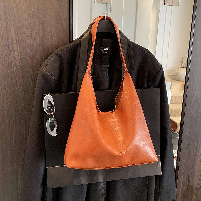 Premium texture large-capacity bag women's 2025 autumn and winter new Maillard relaxation casual shoulder tote bag