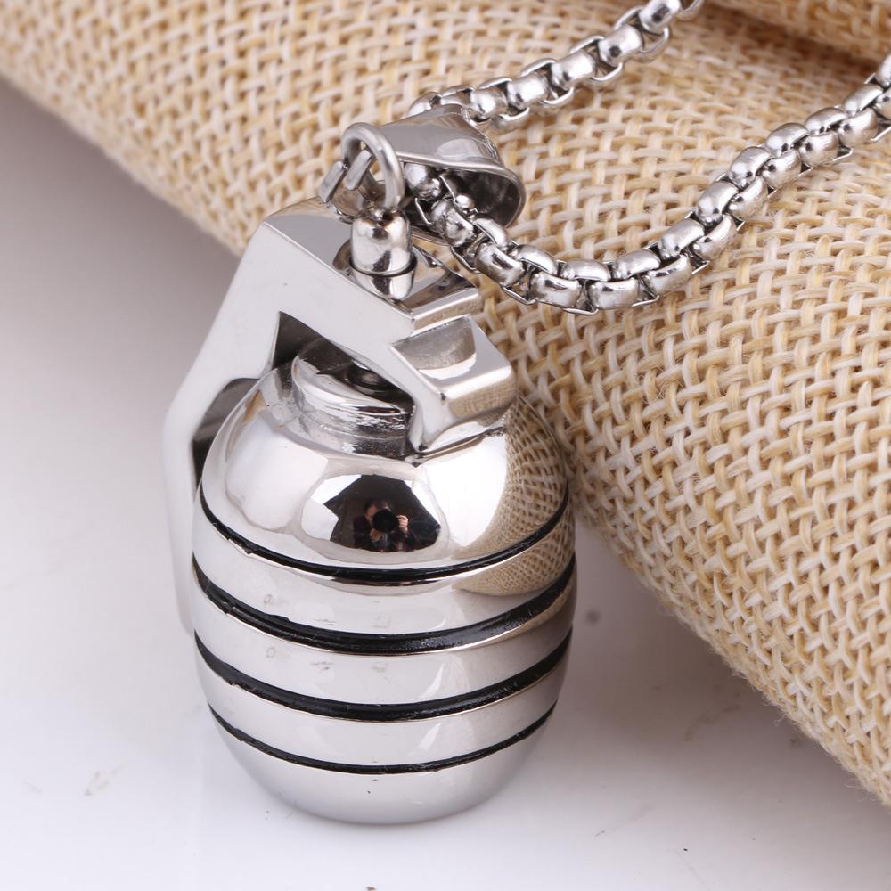 Veterans Memorial Grenade Special Forces Grenade Creative Domineering Necklace