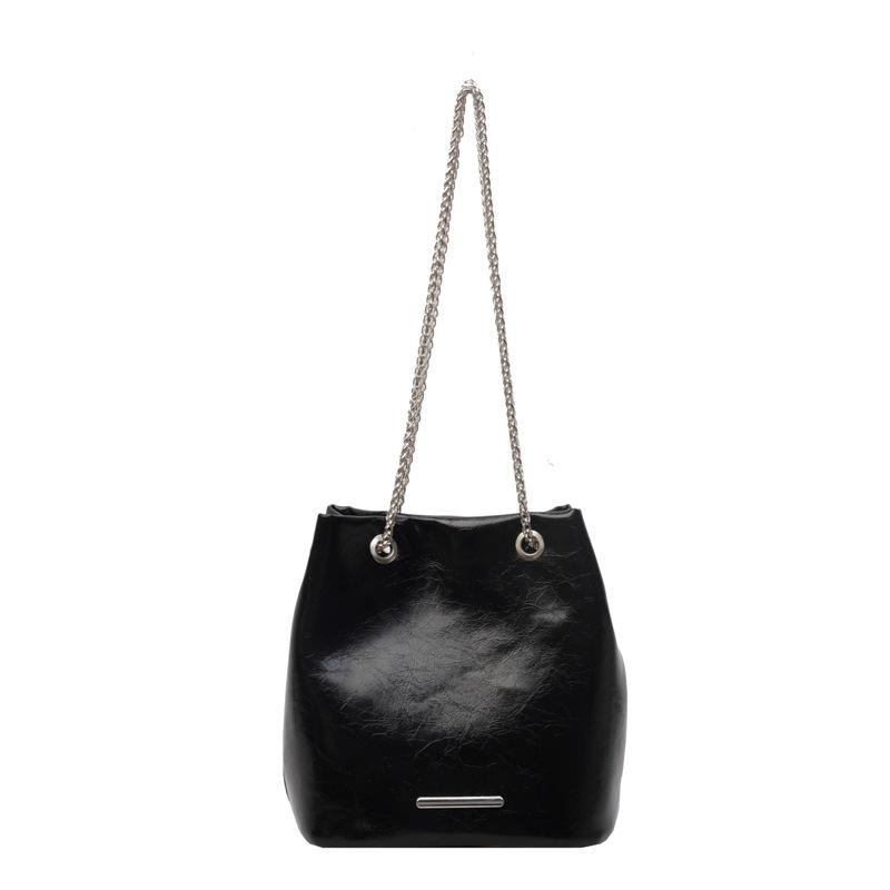 Large-capacity Commuter Big Bag Women's New Spring and Summer Fashion Bucket Bag Texture Chain Messenger Bag