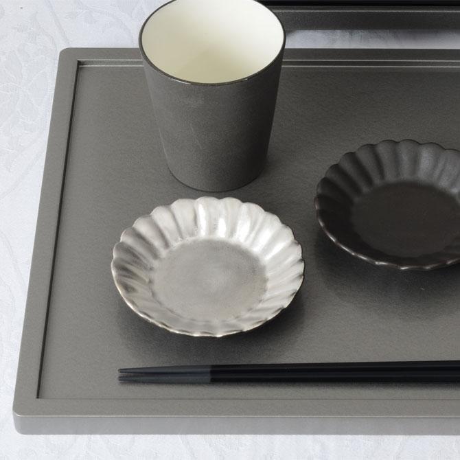 

Italy Kiku-wari small plate 2 colors (Pewter/Black) Ys home style Yamadaira kiln Arita ware porcelain Japanese tableware Wa-modern stylish Made Japan