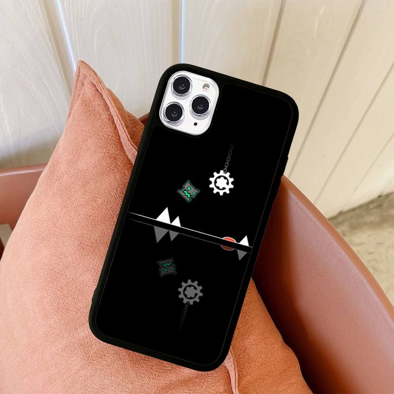 Custodia per telefono Geometry Dash Custodia in silicone PC+TPU per iPhone 11 12 13 Pro Max 8 7 6 Plus X SE XR Fundas rigide