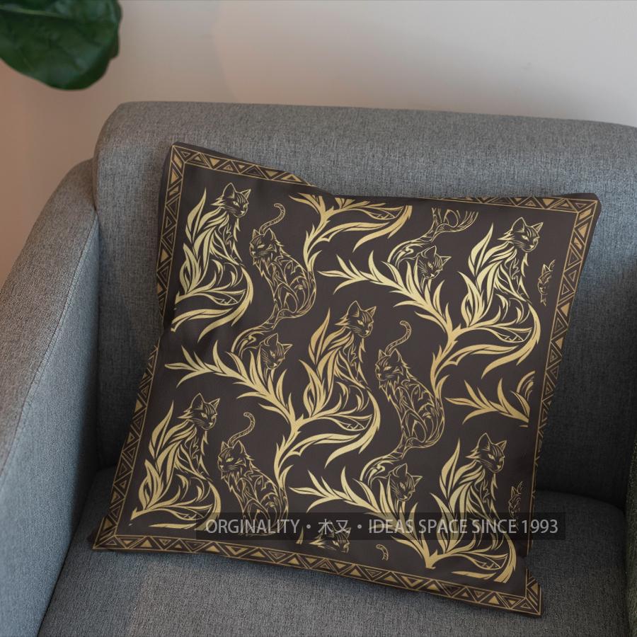 2D Golden Cats On Thorn Branches Throw Pillow Pattern Cushion Cover Suitable For Sofa Bedroom Car Pillow Cover